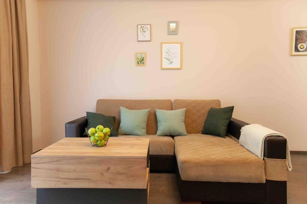 Gg Home - Cozy 1 Bedroom Apartment On Kazbegi Avenue 15 Τυφλίδα Εξωτερικό φωτογραφία