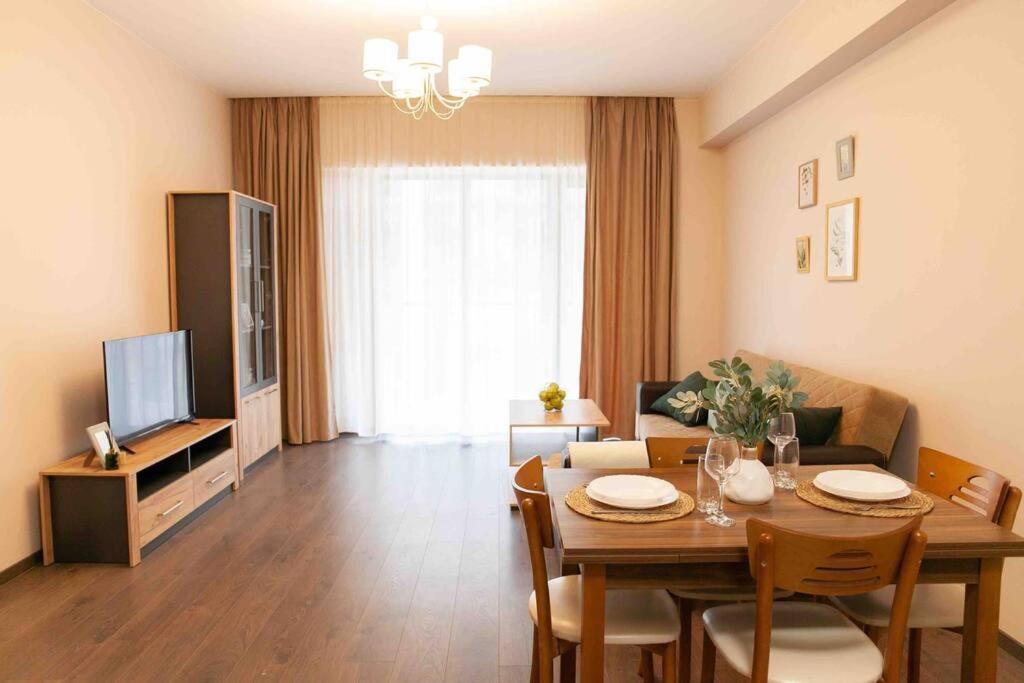 Gg Home - Cozy 1 Bedroom Apartment On Kazbegi Avenue 15 Τυφλίδα Εξωτερικό φωτογραφία